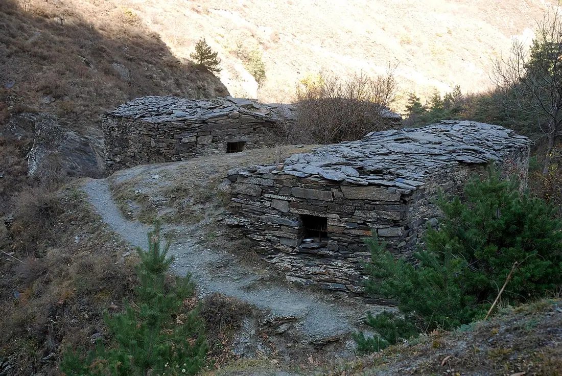 Anatori Crypts