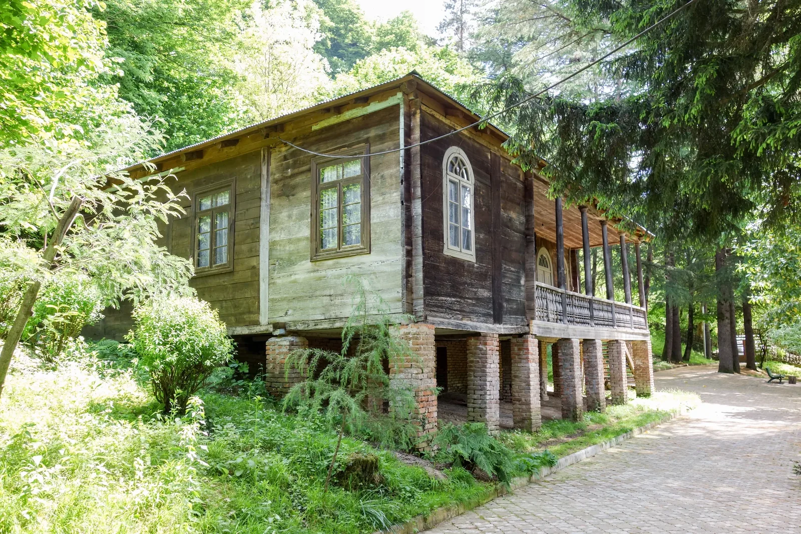 Baghdati — Mayakovsky House-Museum — 2