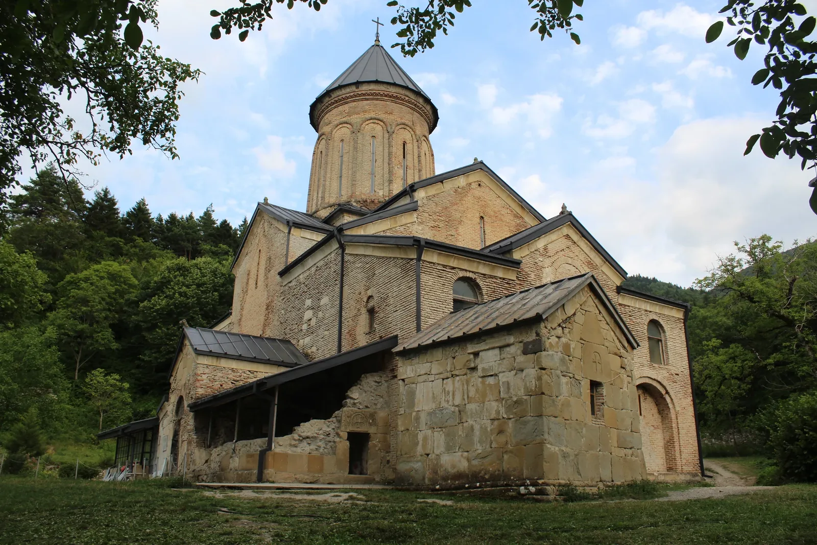 Kintsvisi Monastery — 5