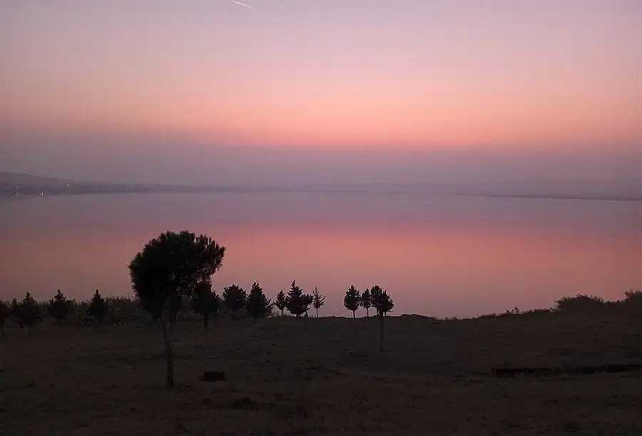 კუმისის ტბა — 1