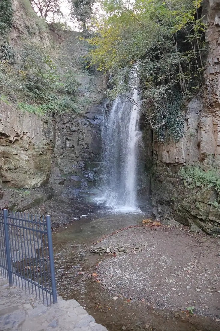 Leghvtakhevi Waterfall