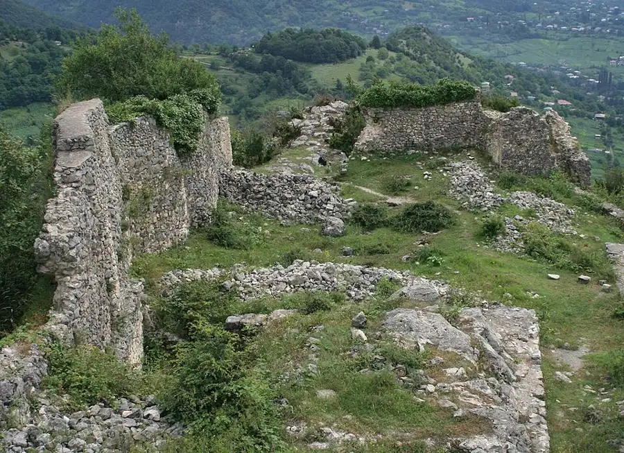 მოდინახის ციხე — 3