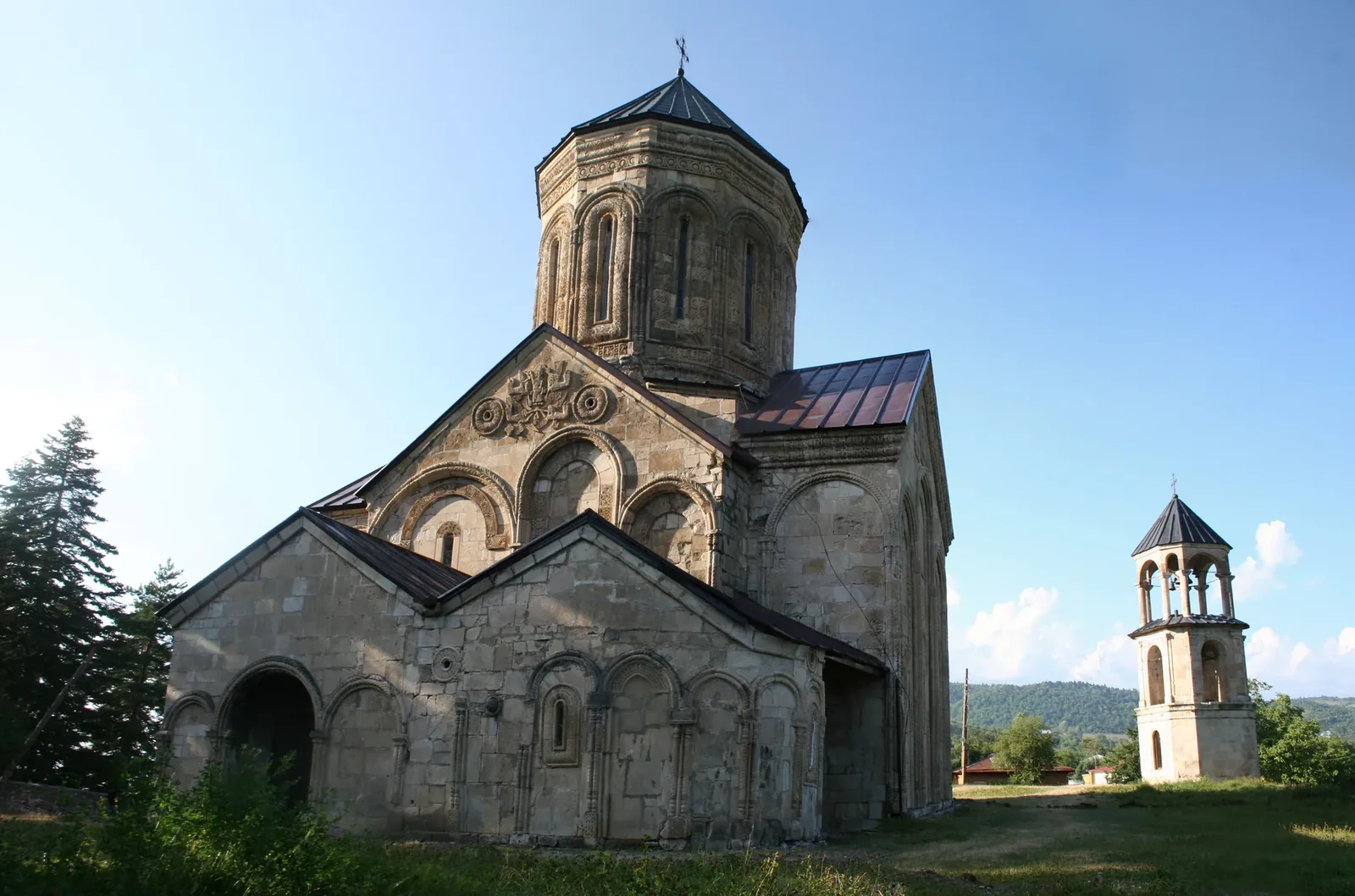 Nikortsminda Cathedral — 1