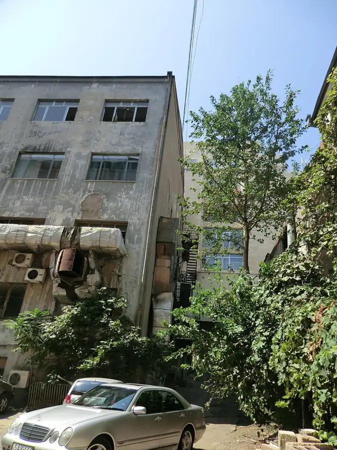 რუსთაველის გამზირი — 3