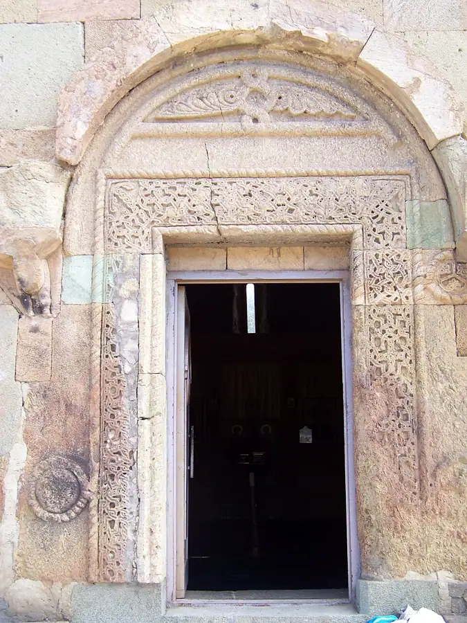 წუღრუღაშენის ეკლესია — 2